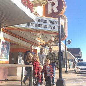 Meet your Posher, Hillary